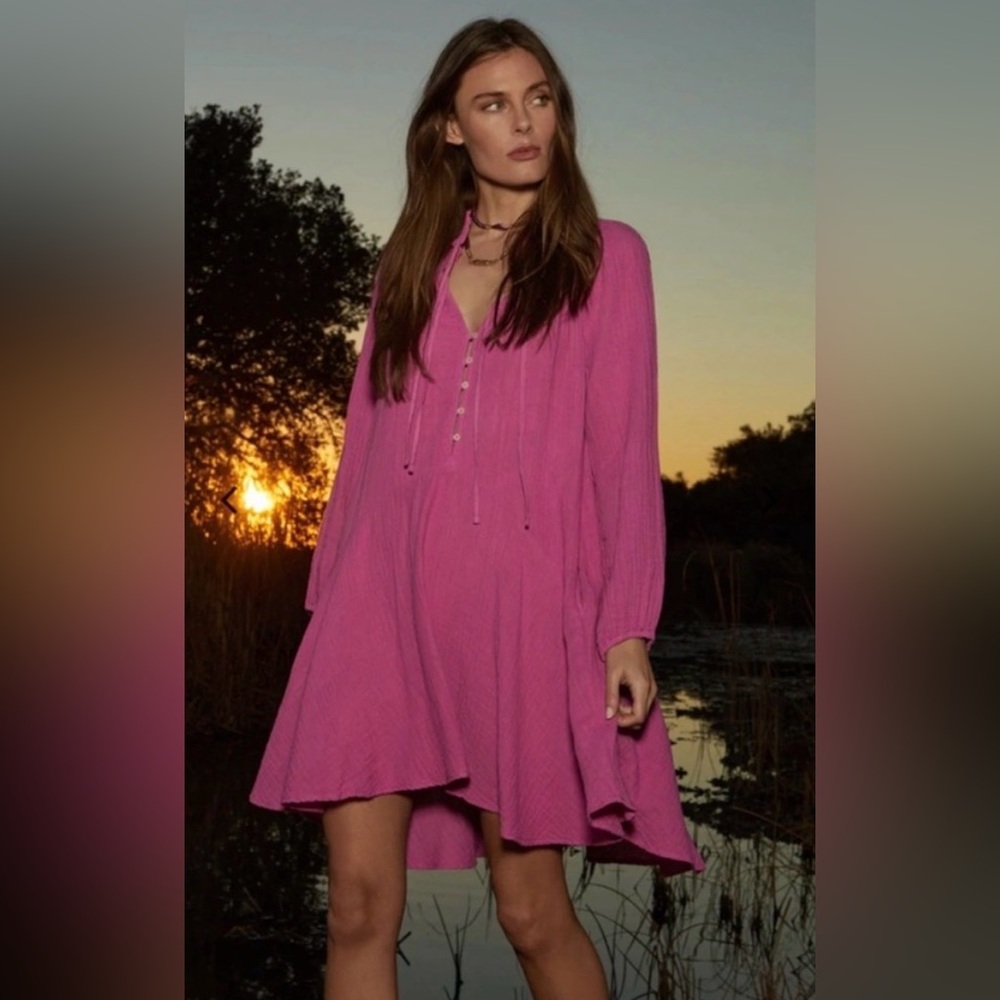 XiRENA Hot Pink Long-Sleeve Mini Dress